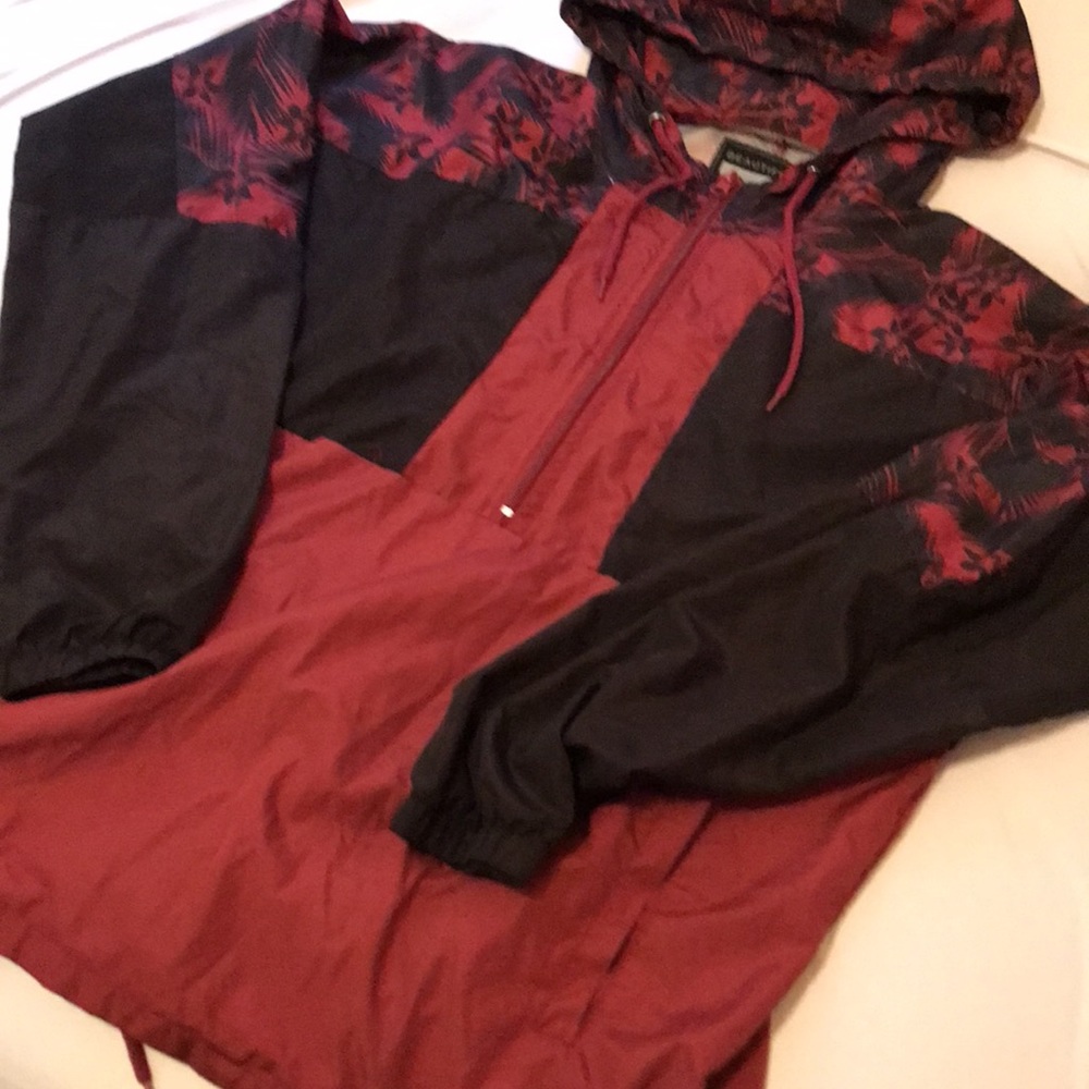 Lightweight Pull Over Windbreaker, Size Medium. - image 3